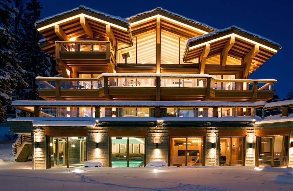 Front of property - evening/night