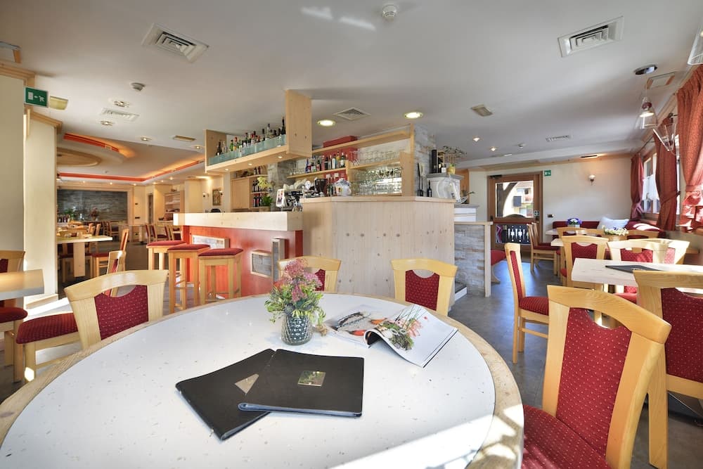 Coffee shop