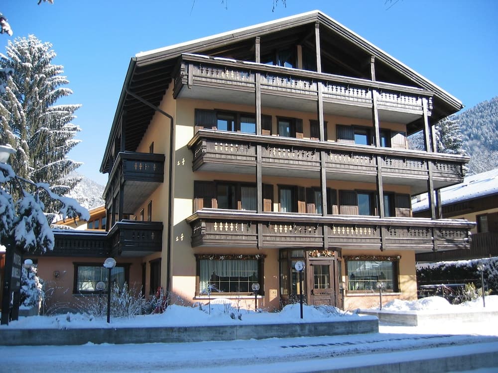 Primary image