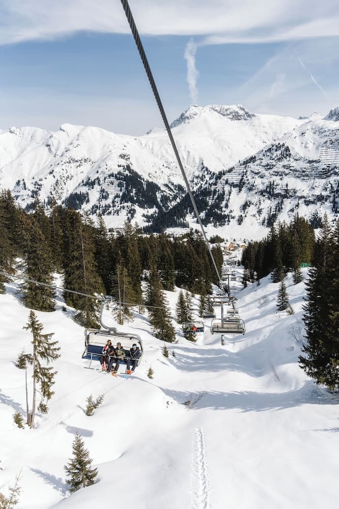 Snow and ski sports