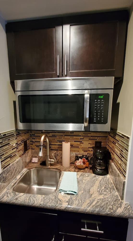 Private kitchenette