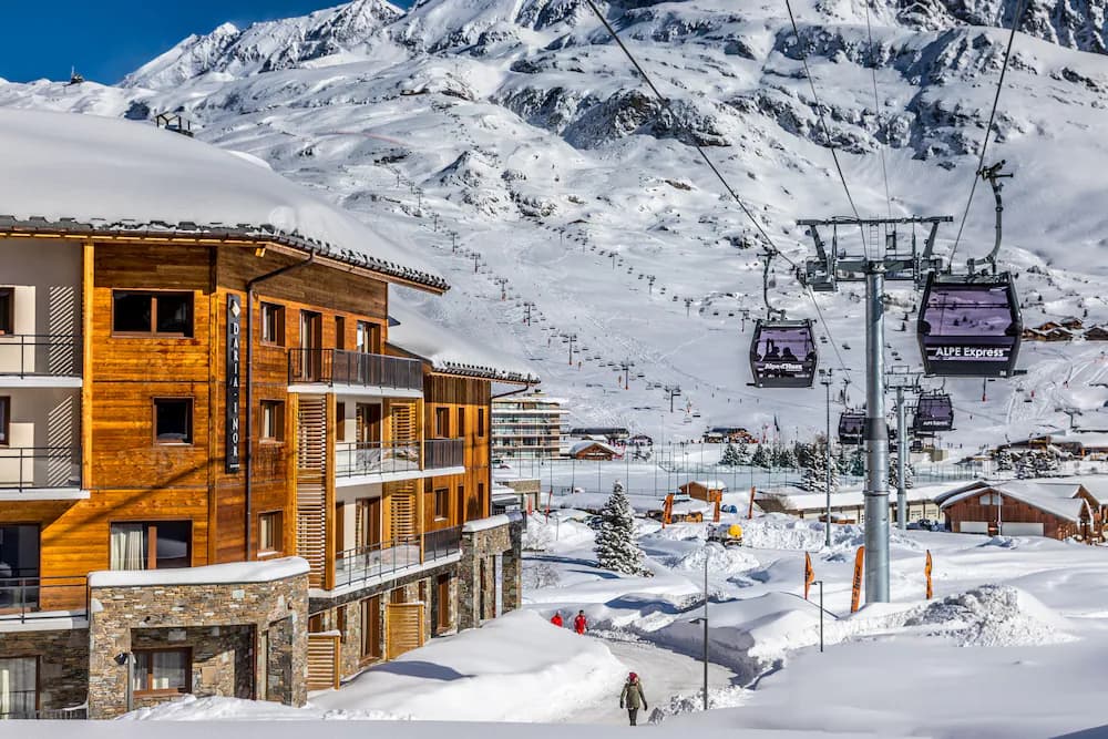 Skiing