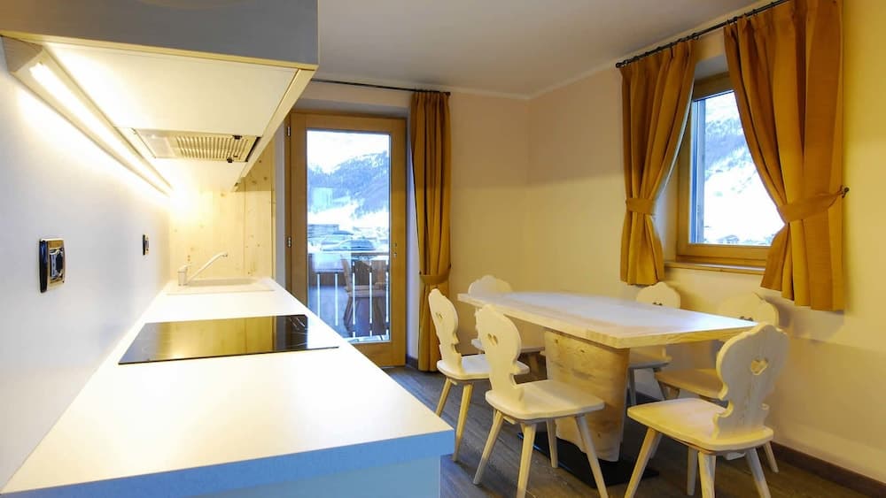 Private kitchenette