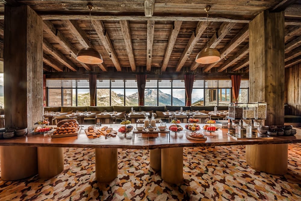 Breakfast buffet