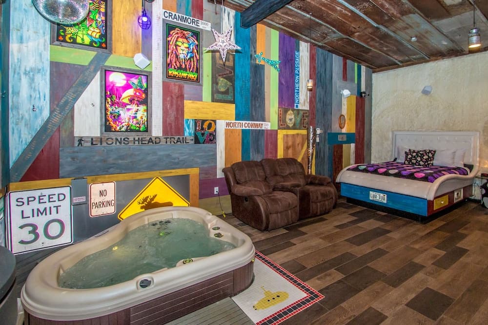 Private spa tub