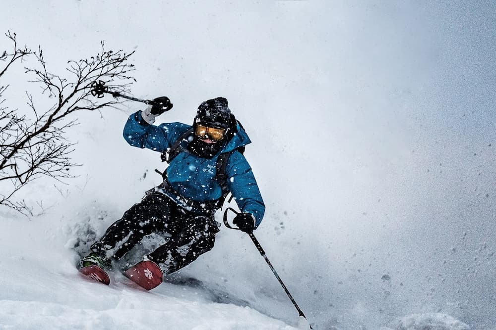 Snow and ski sports
