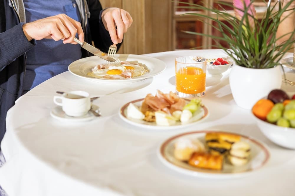 Breakfast buffet