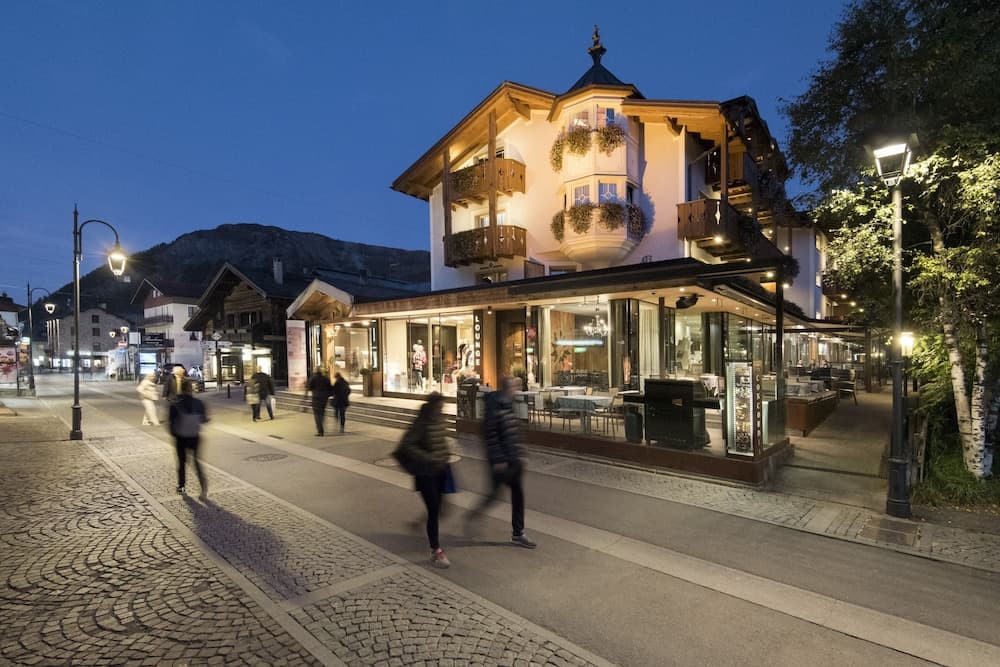 Front of property - evening/night