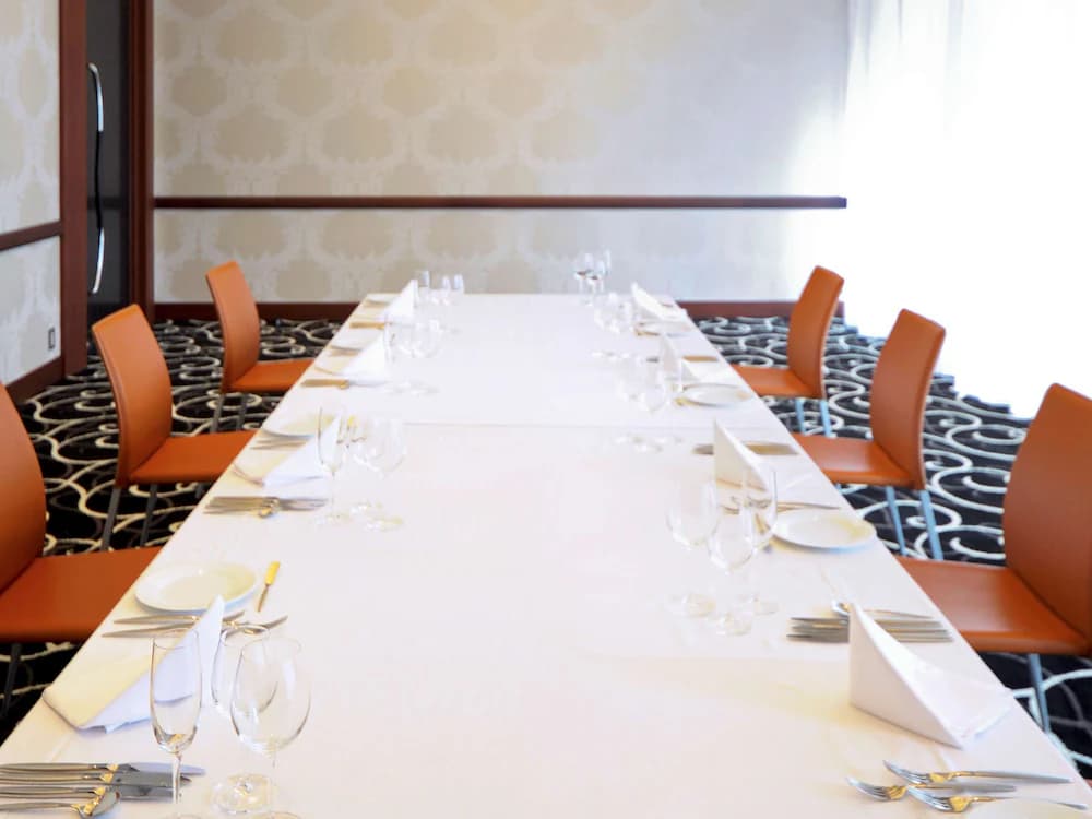 Meeting facility