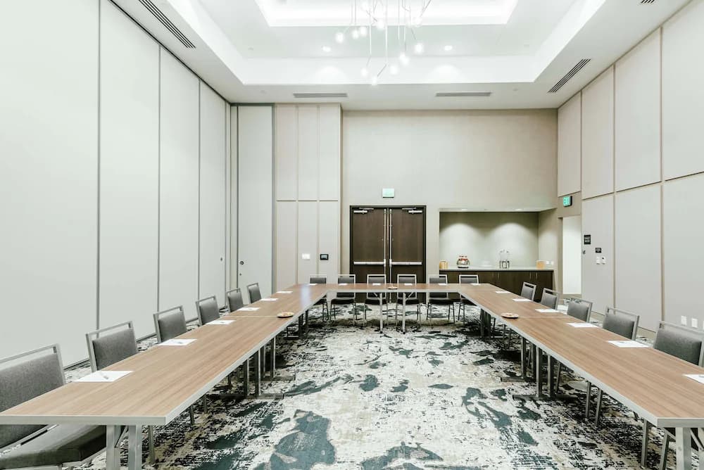 Meeting facility