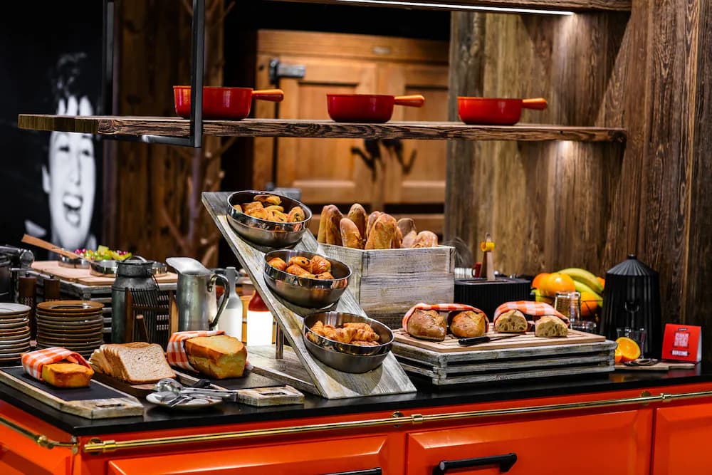 Breakfast buffet