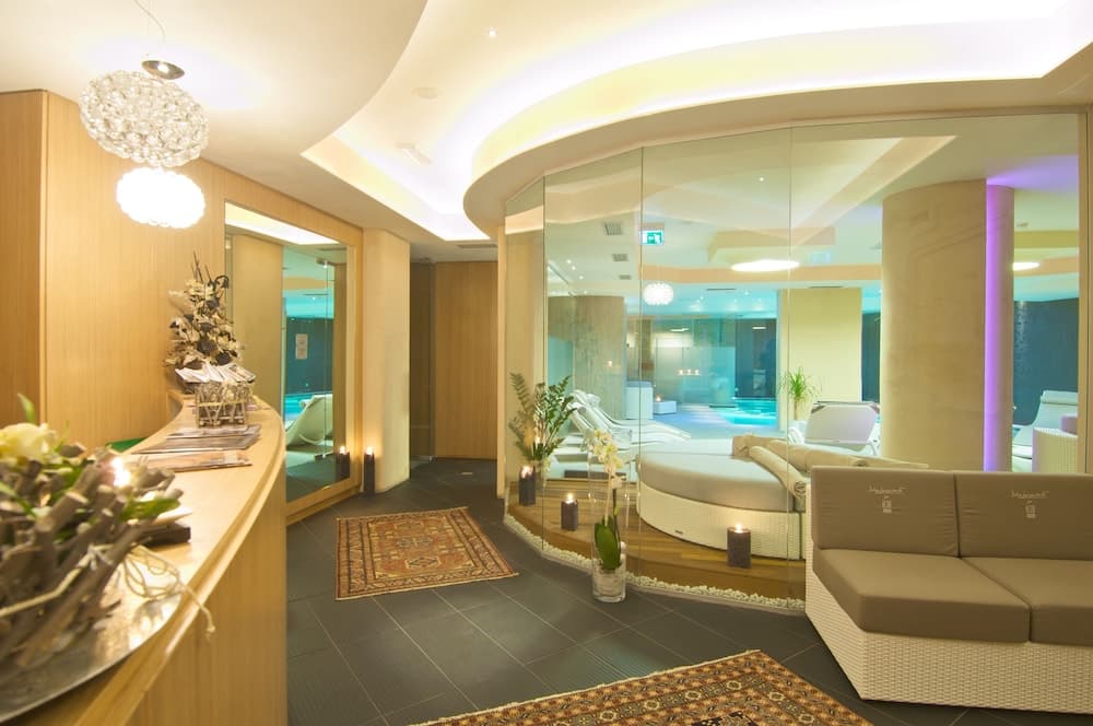 Spa reception