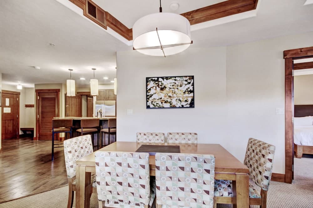 In-room dining