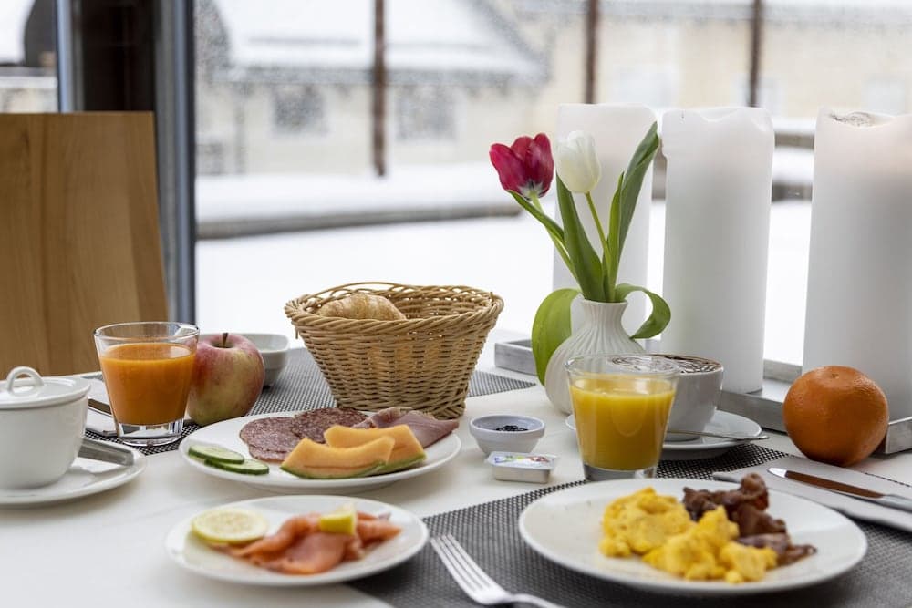 Breakfast meal