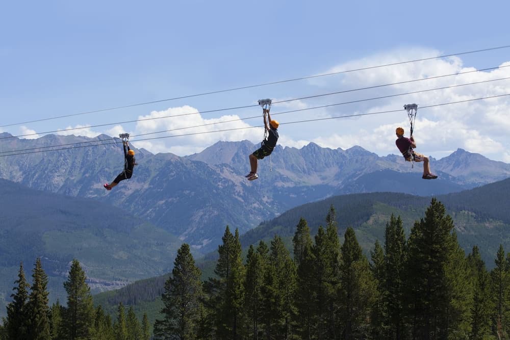 Ropes course (team building)