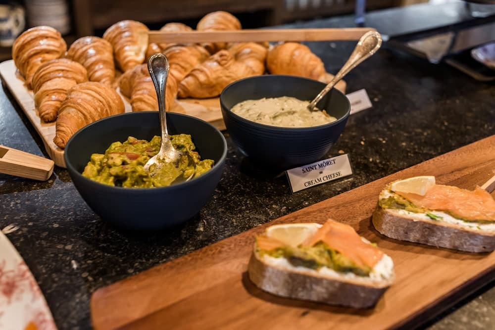 Breakfast buffet