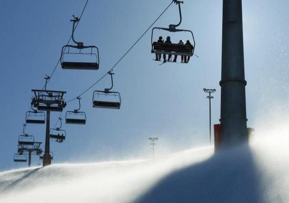 Snow and ski sports