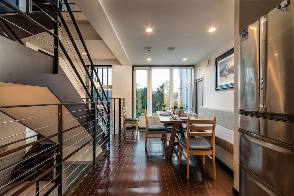In-room dining