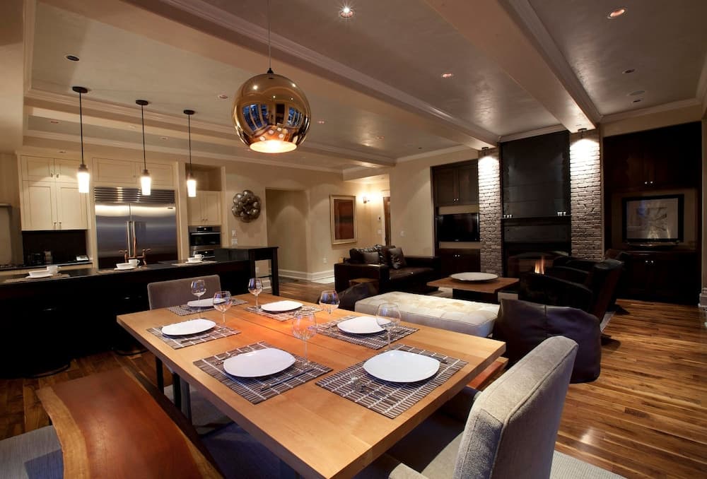 In-room dining
