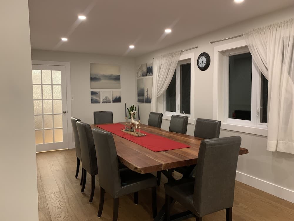 Breakfast area