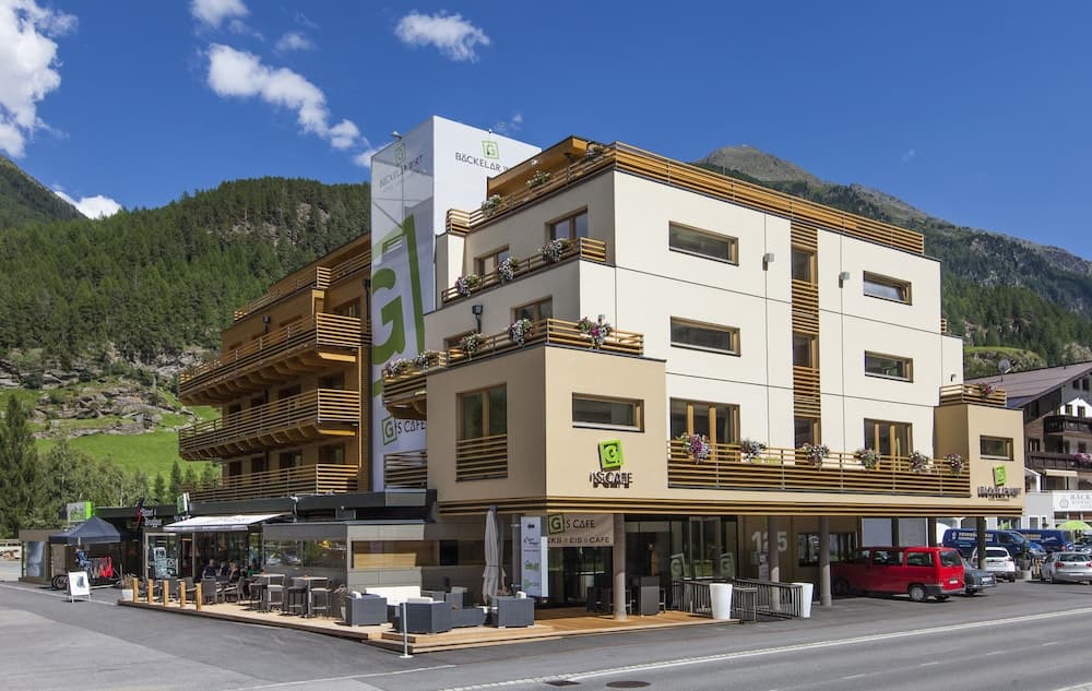 Primary image