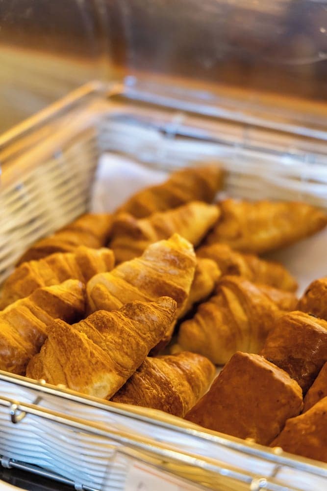 Breakfast buffet