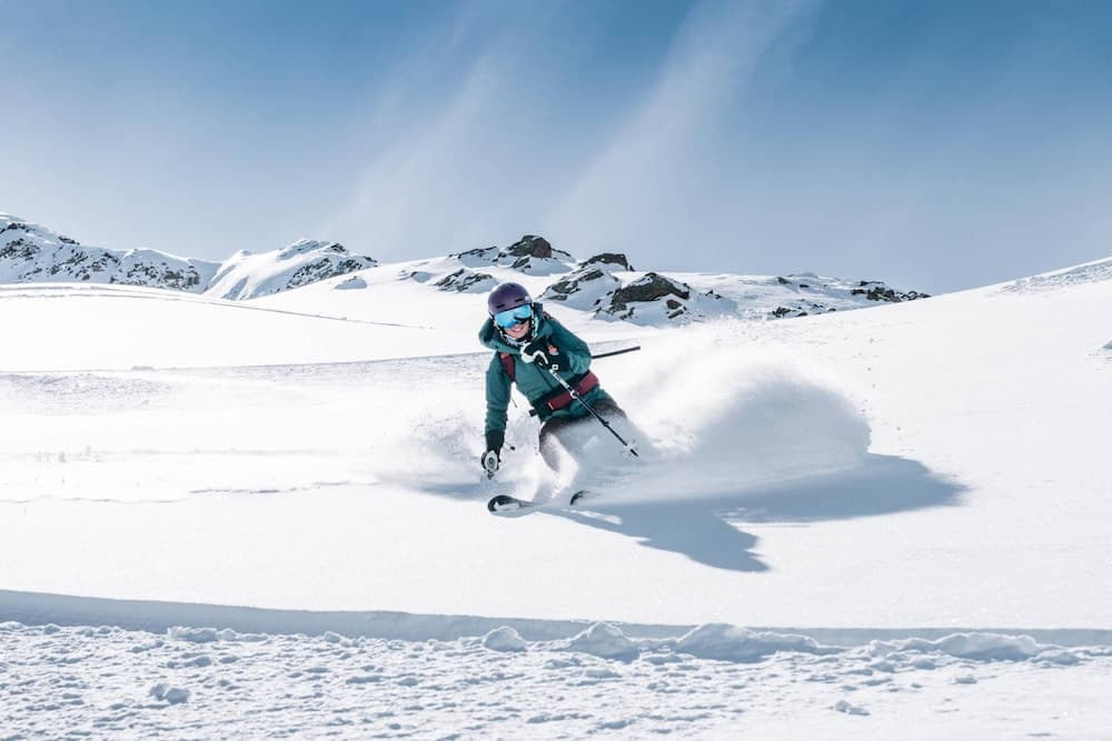 Snow and ski sports