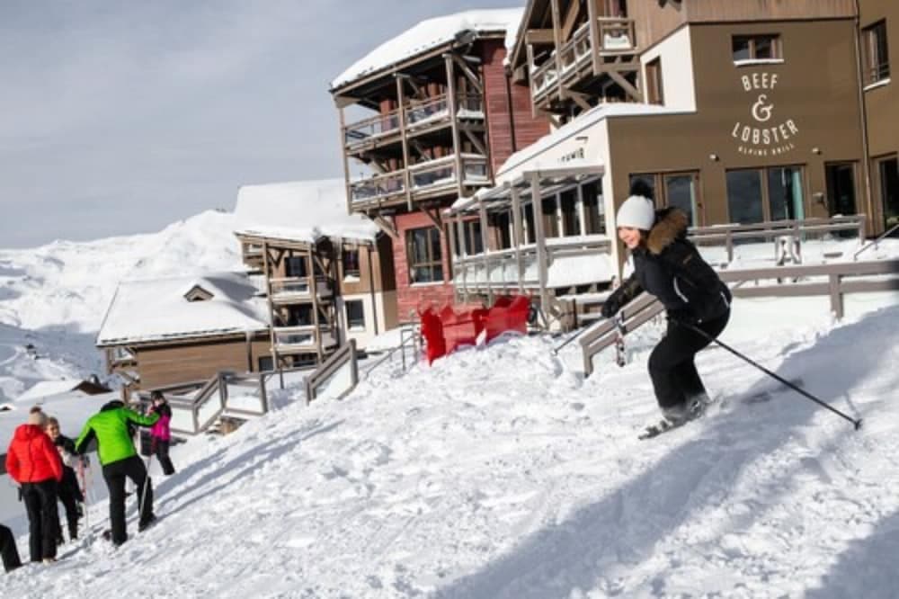 Skiing