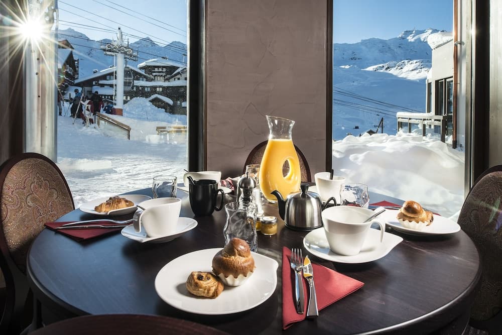 Breakfast area