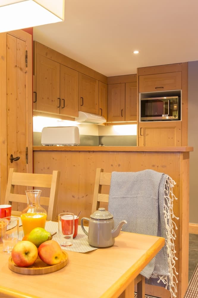 In-room dining