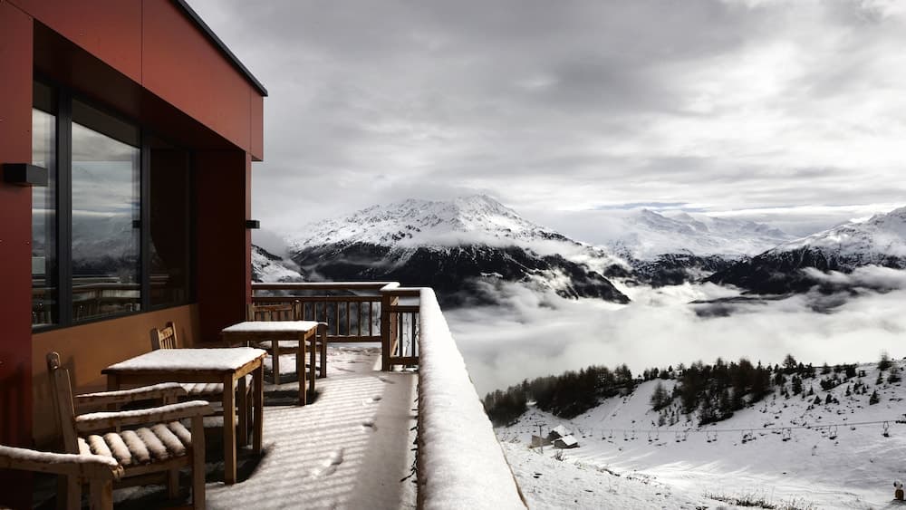 Sundeck