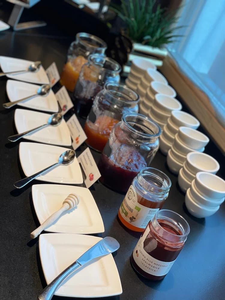 Breakfast buffet