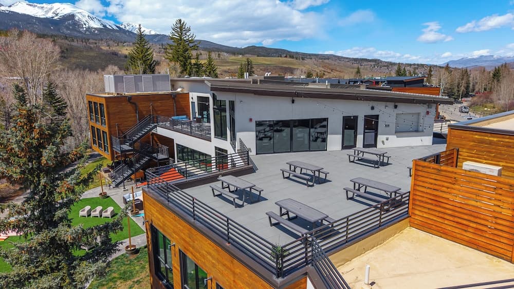 Sundeck