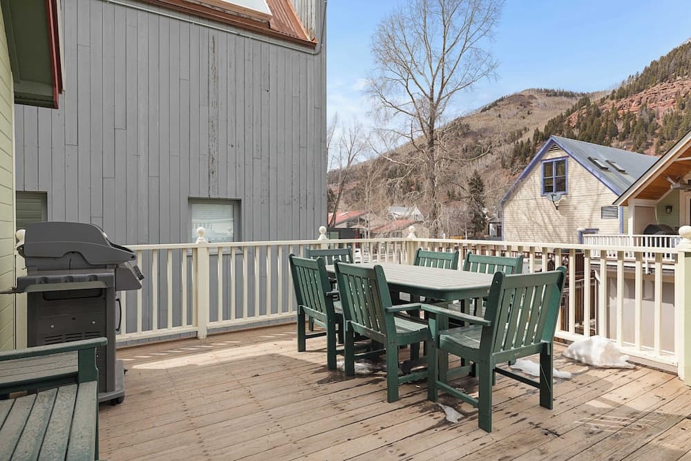 BBQ/picnic area