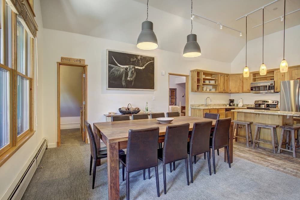 In-room dining