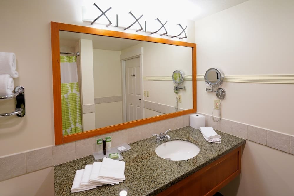 Bathroom sink