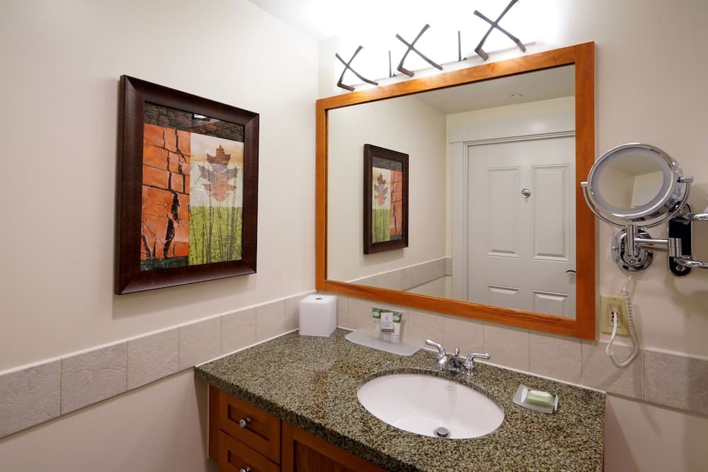 Bathroom sink
