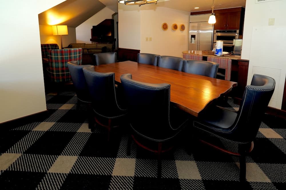 In-room dining