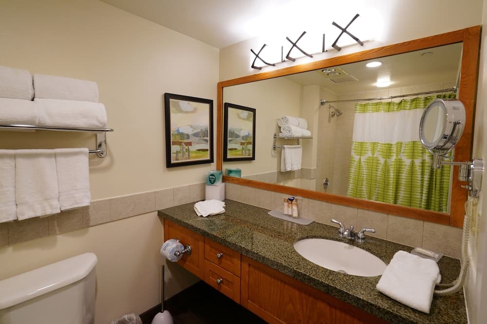 Bathroom sink