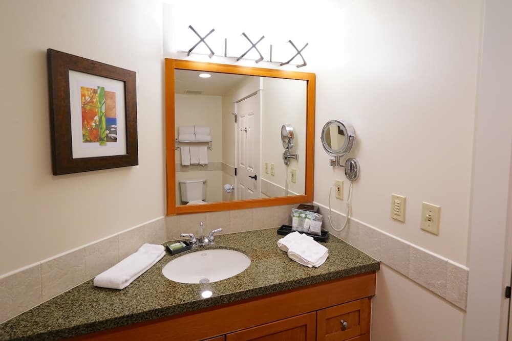 Bathroom sink