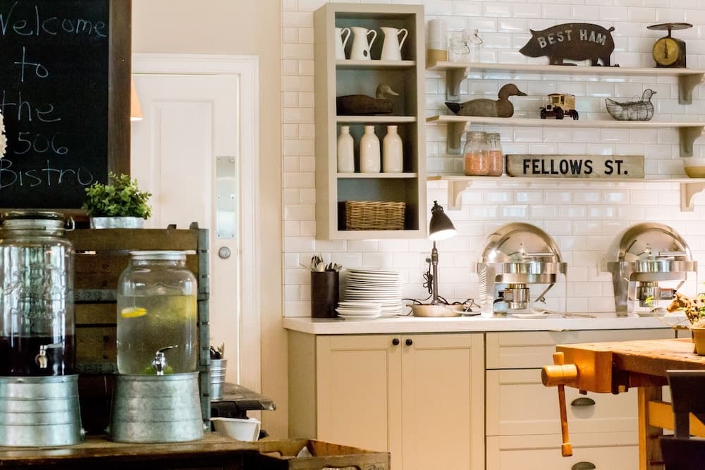 Breakfast area