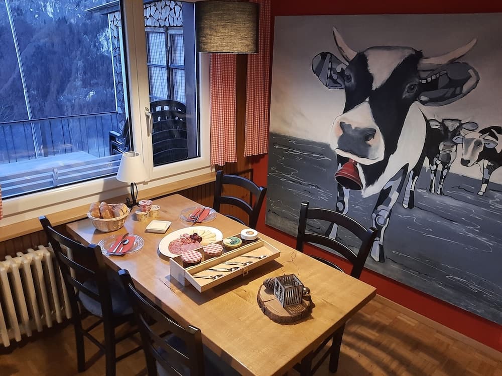 Breakfast area