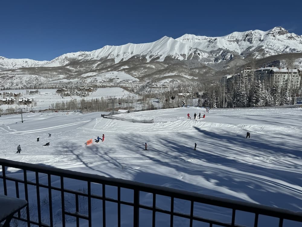 Snow and ski sports