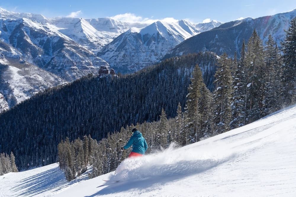 Snow and ski sports