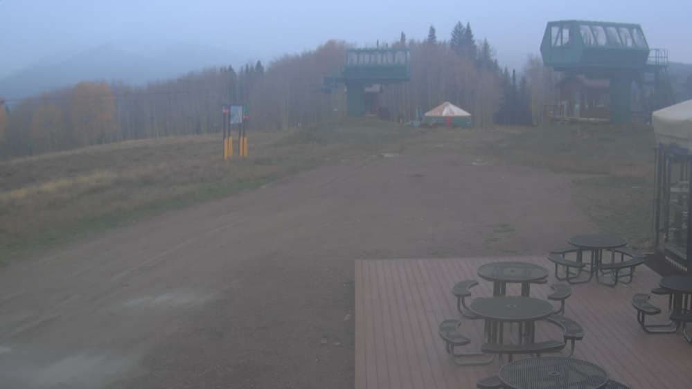 Umbrella Bar at Ten Peaks stream