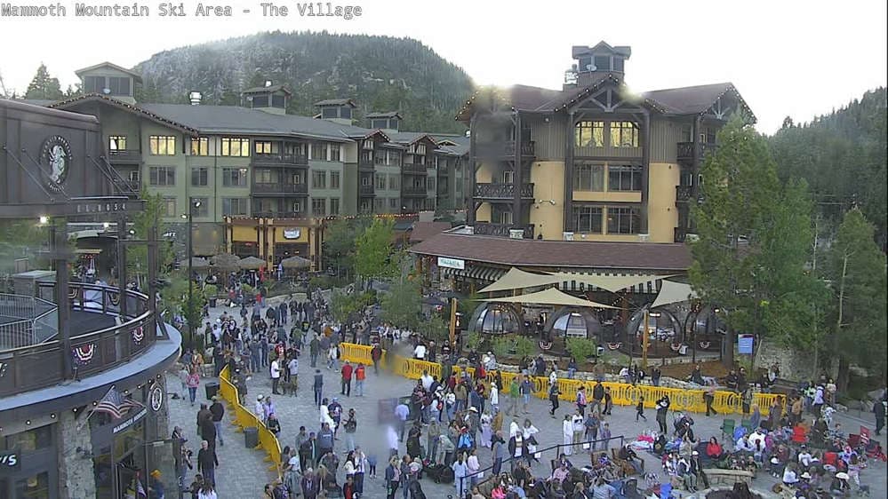 Mammoth Mountain - Village Cam Village