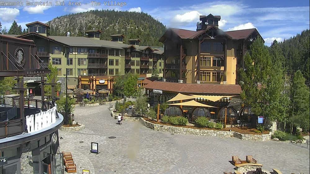 Mammoth Mountain - Village Cam Village