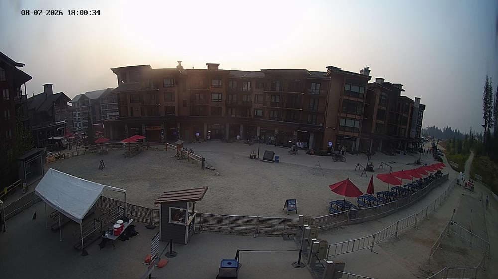 Revelstoke: Village Cam