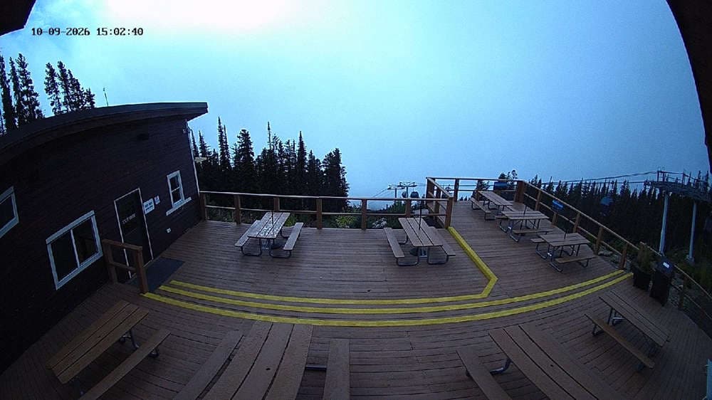 Revelstoke: Top of Upper Gondola Cam