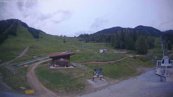 Red Resort Base Cam